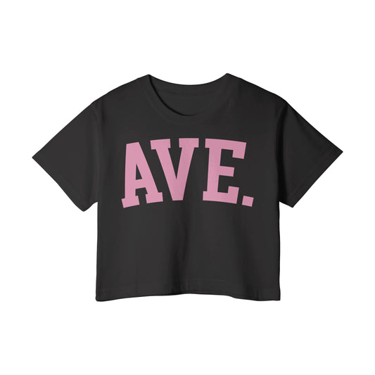 COLLEGIATE AVE CROPPED TEE (BLACK/PINK)