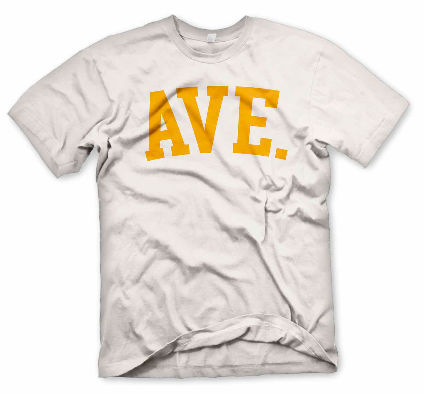 COLLEGIATE AVE TEE (WHITE/GOLD)